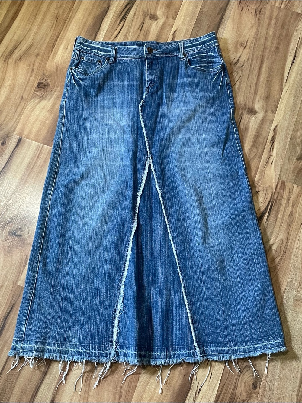 Vintage 90s/Y2K Mudd Low Rise Denim Maxi Skirt w/ Raw Frayed Edge Details
